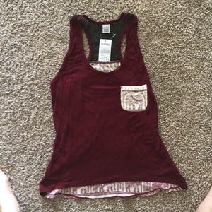 Tank top with elephant pocket